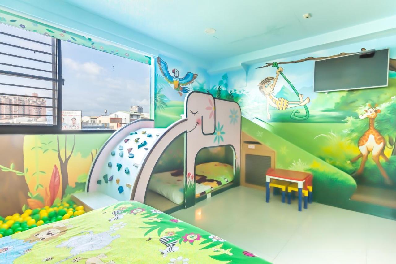 Haian Stay Riverside Bed And Breakfast Tainan Exterior foto